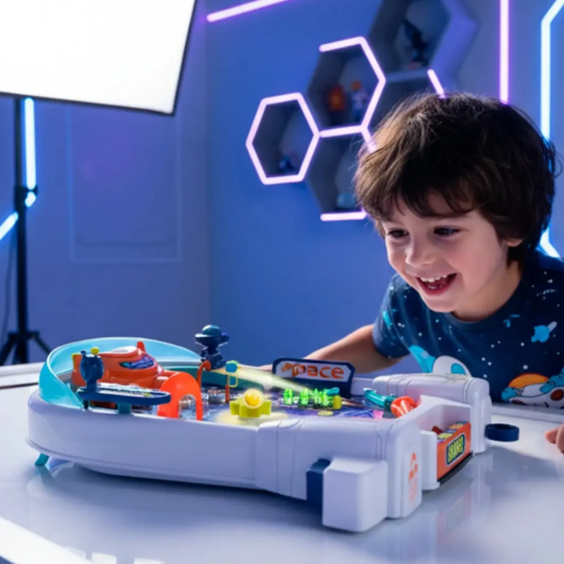Jogo Pinball Game Space Infantil com Bolinhas