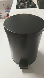 Lixeira Com Pedal 5 Litros Preta Banheiro Cozinha Escritório