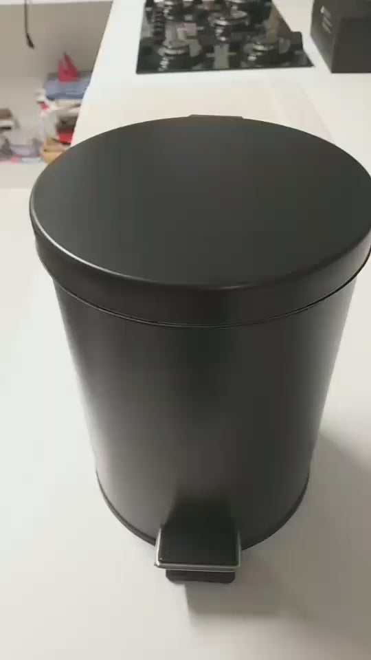 Lixeira Com Pedal 5 Litros Preta Banheiro Cozinha Escritório